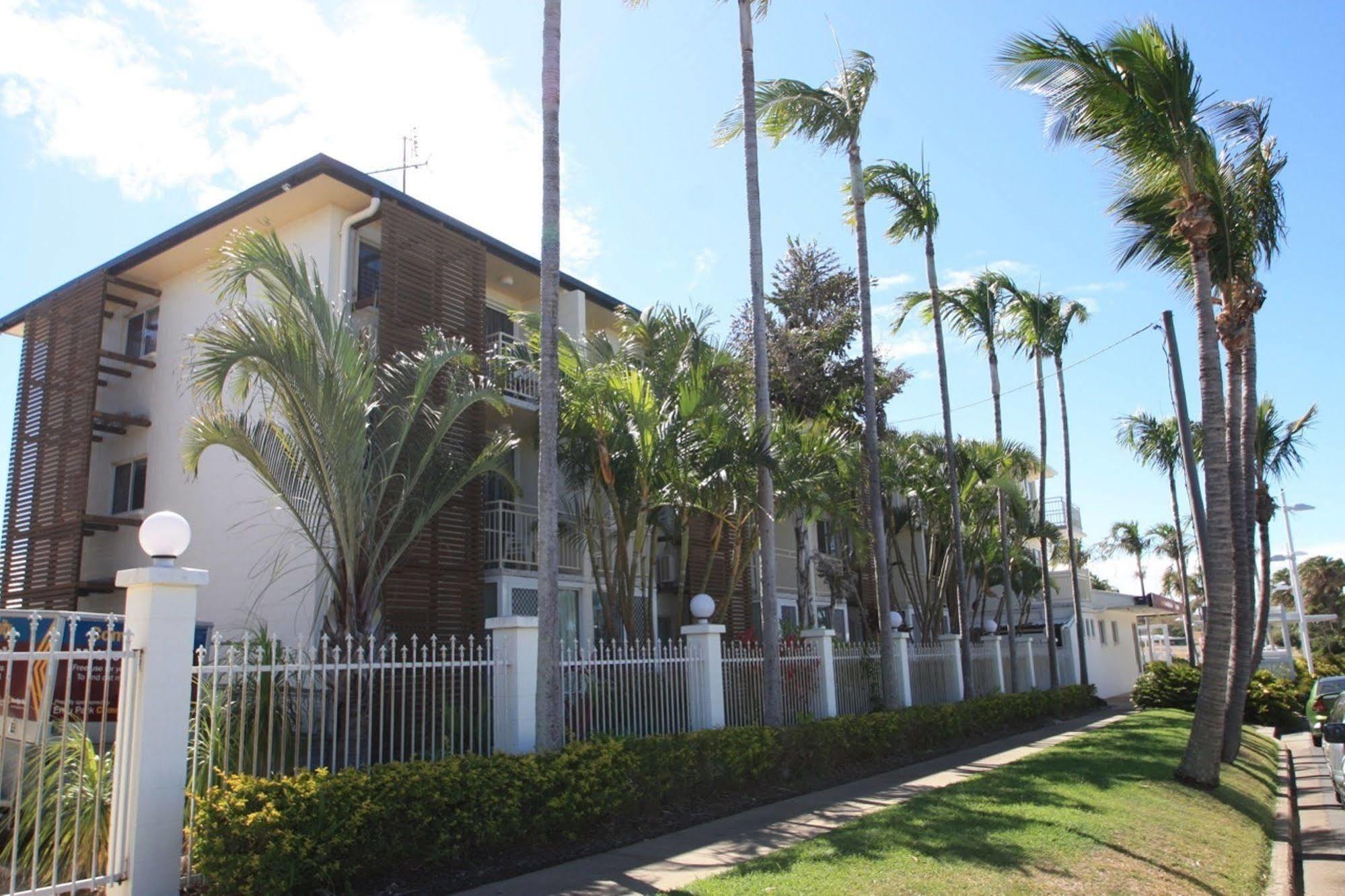 Endeavour Inn Emu Park Eksteriør bilde