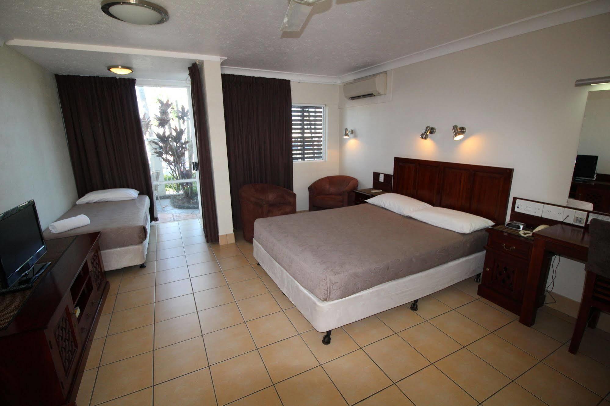 Endeavour Inn Emu Park Eksteriør bilde
