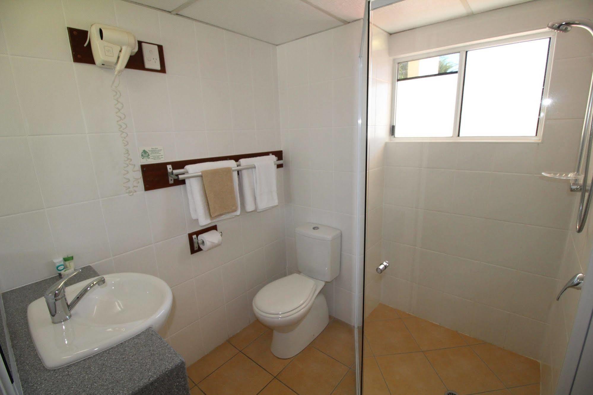 Endeavour Inn Emu Park Eksteriør bilde