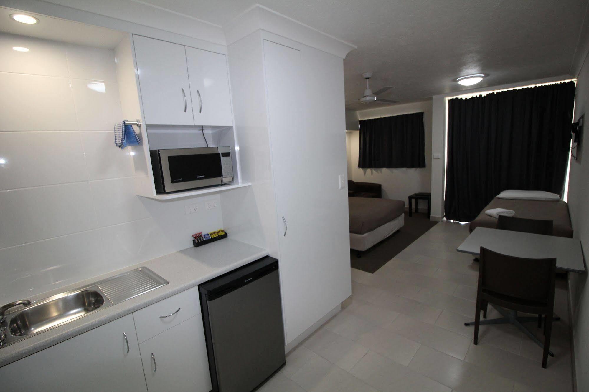 Endeavour Inn Emu Park Eksteriør bilde