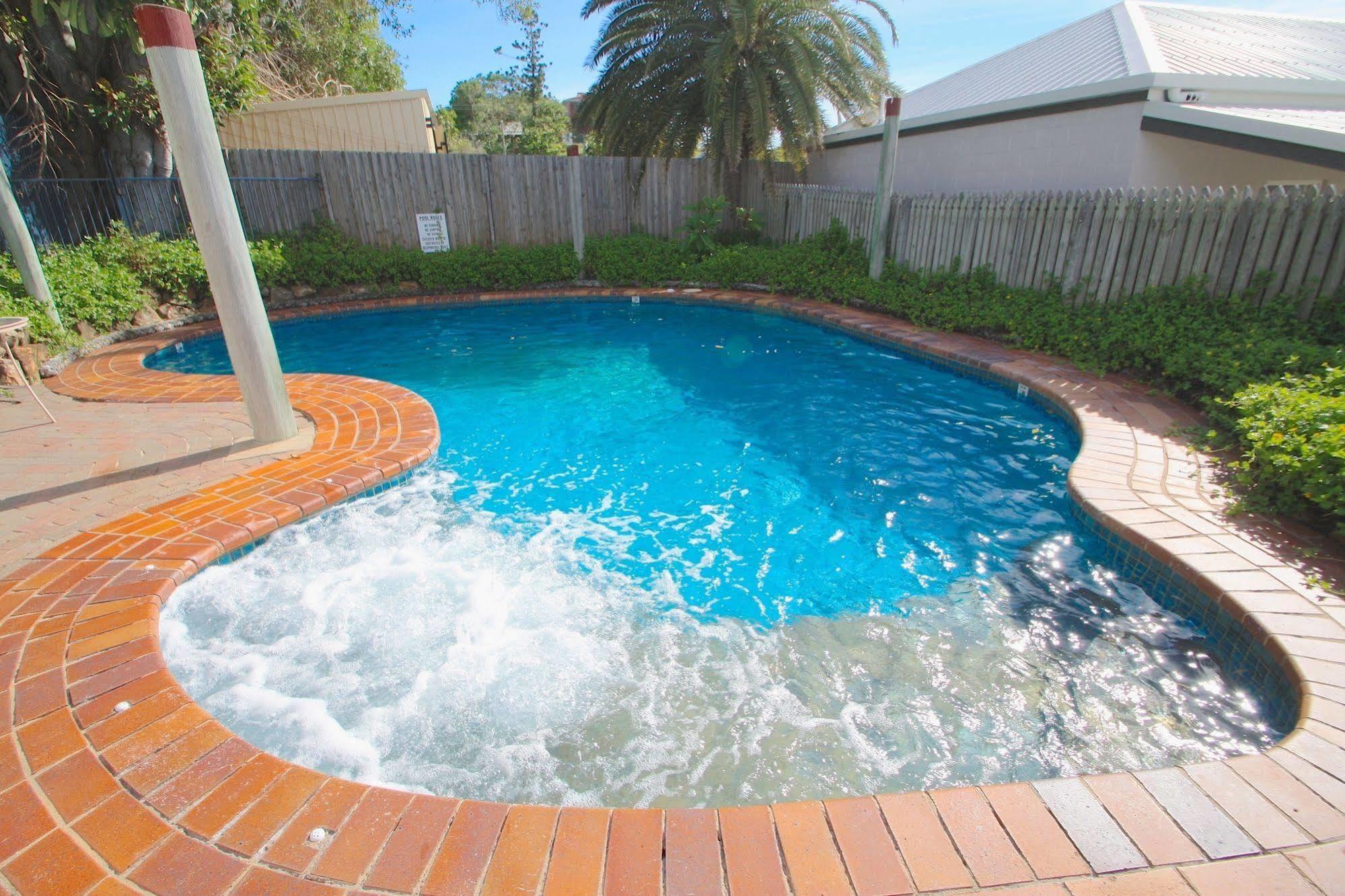 Endeavour Inn Emu Park Eksteriør bilde